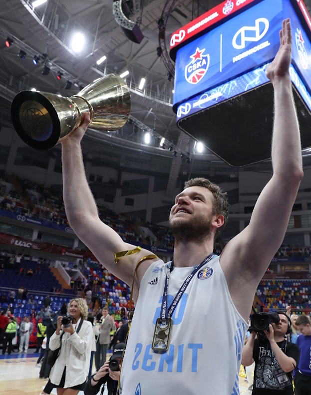 Андрей Зубков.