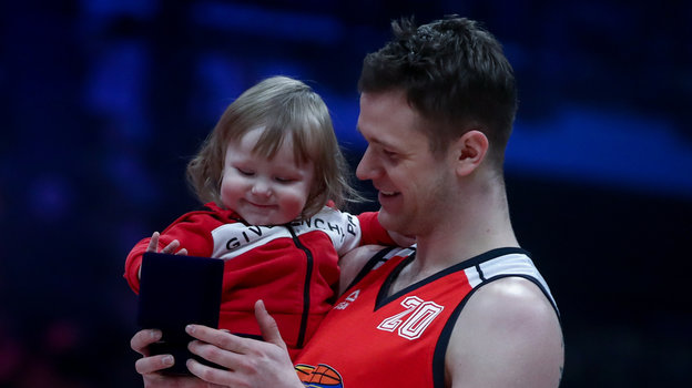 Андрей Зубков с сыном.