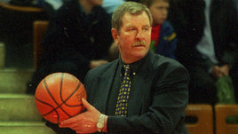 «Спасайте мальчишку, уже готовится операция, будут отрезать». Истории автора величайшего паса советского баскетбола