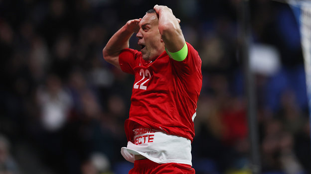 Нападающий сборной России Артем Дзюба.