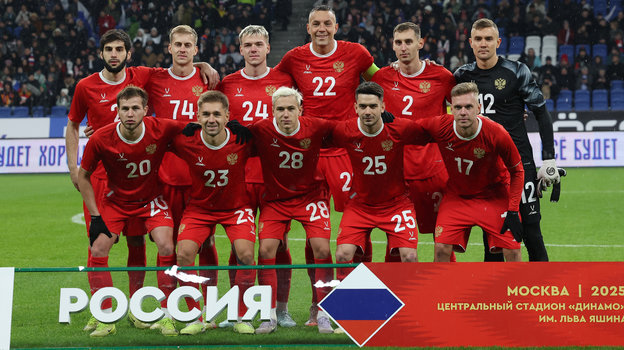 Футболисты сборной России по футболу.