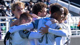 «Балтику» прорвало, «Торпедо» — нет. Осечка «Сочи». Победу Гогниеву принес сын. 25-й тур ФНЛ