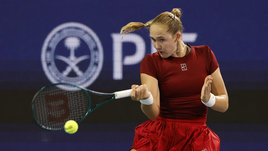 Мирра объяснила, зачем читала оскорбления в соцсетях. Соболенко и Шнайдер встали на защиту российской теннисистки