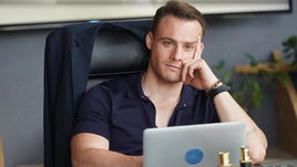 Кадр из сериала «Постучись в мою дверь», реж. Альтан Денмез, Now