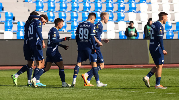 Футболисты «Чайки»