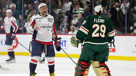 Крутой поступок Овечкина! Вернул команду на лед на рукопожатие с завершающим карьеру Флери