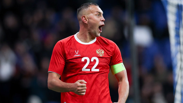 Нападающий «Акрона» Артем Дзюба