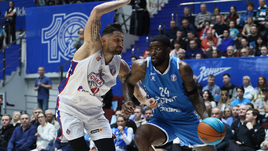 «Зенит» выиграл важнейший матч в регулярке. ЦСКА упускает лидерство