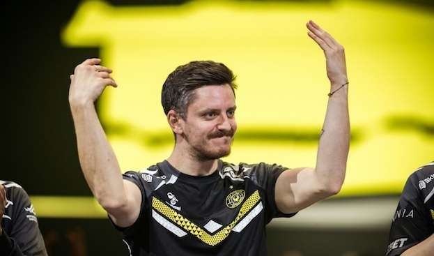 Дан apEX Мадесклер.