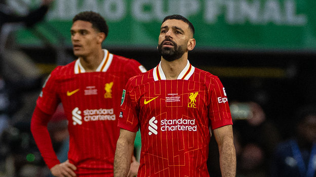 Джарелл Куанса и Мохамед Салах («Ливерпуль»).