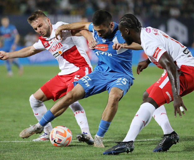 В первом круге «Спартак» сыграл вничью с махачкалинским «Динамо» (1:1).