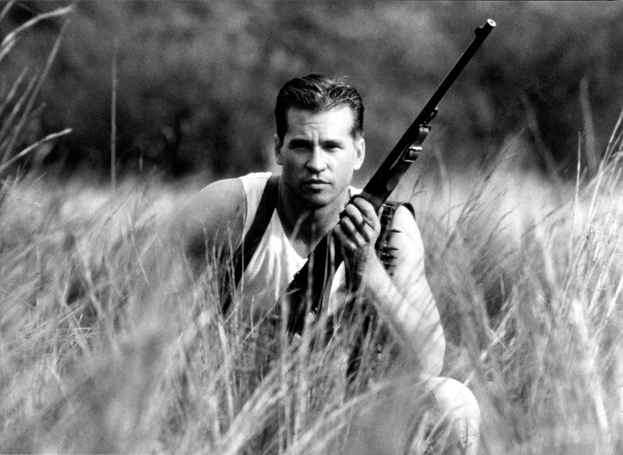 Вэл Килмер: история болезни. Умер актер Вэл КилмерВэл Килмер в фильме «Призрак и тьма» Стивена Хопкинса, 1996 год.