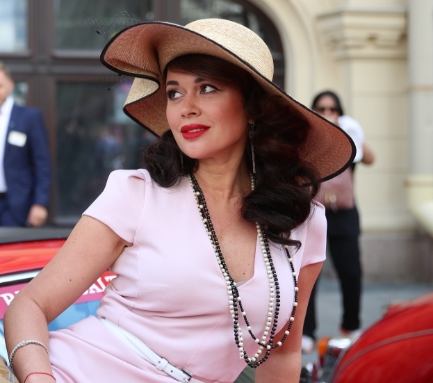 Анастасия Заворотнюк