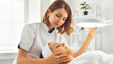 День косметолога.