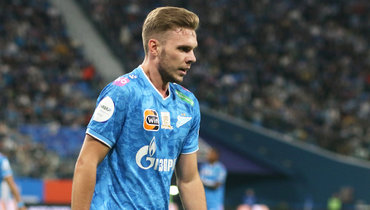 Выпускать Глушенкова в старте или оставить в запасе? Головная боль Семака перед матчем с «Локомотивом»