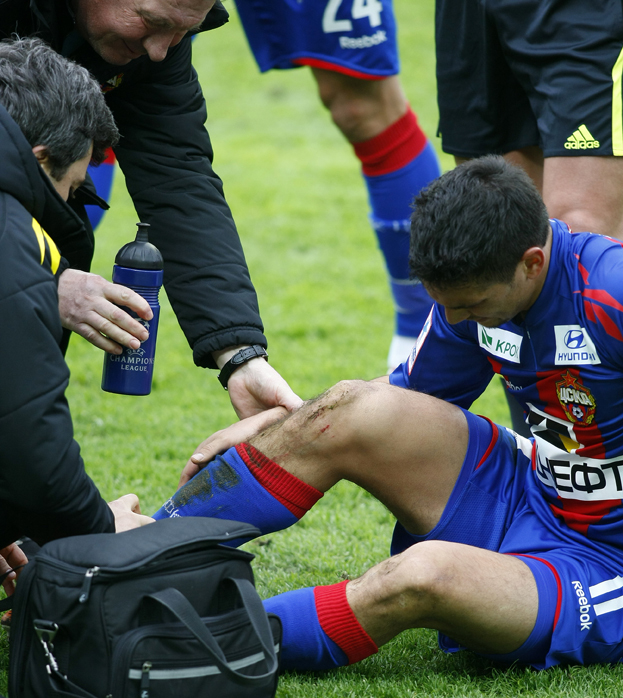 Травма Марка Гонсалеса. Травма футболиста Марка Гонсалеса. 2011 год