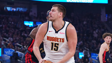 «Денвер» проиграл «Голден Стэйт», Йокич оформил дабл-дабл