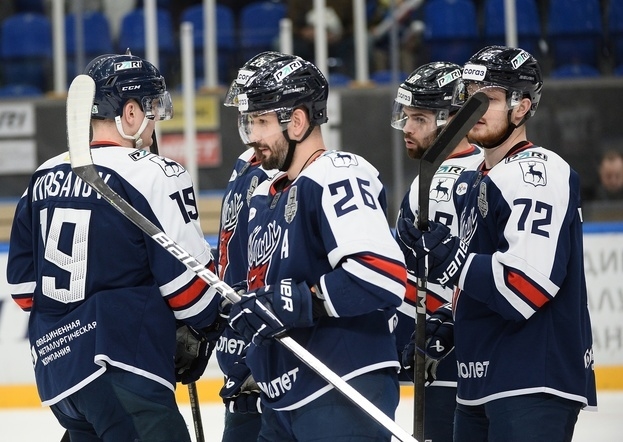 Хоккеисты «Торпедо» перед четвертым матчем серии Кубка Гагарина против «Локомотива».