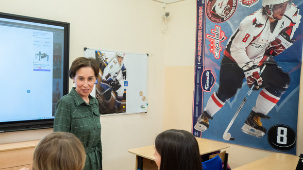 Первая учительница Александра Овечкина Неля Бедретдинова.