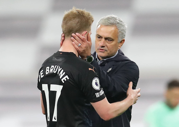 Кевин Де Брейне и Жозе Моуринью.