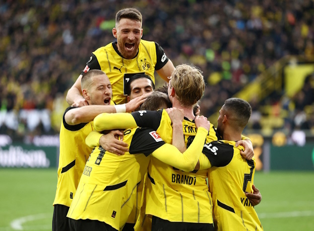 Футболисты дортмундской «Боруссии».