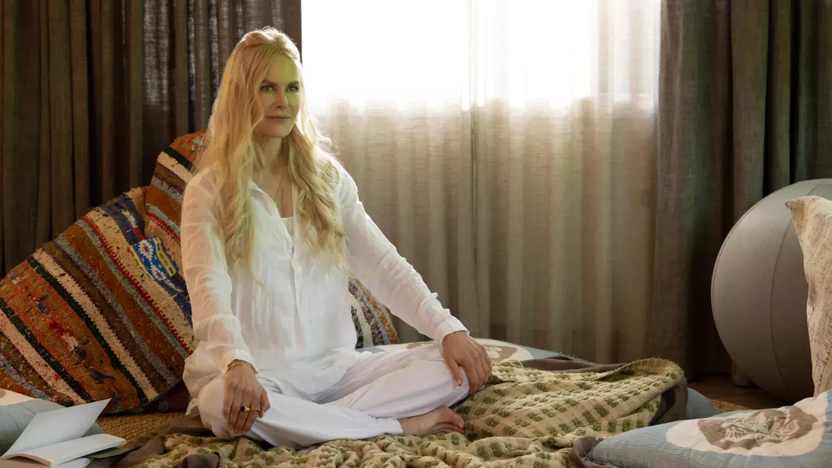 Кадр из сериала «Девять совсем незнакомых людей» / реж. Джонатан Левин, Энтони Бирн / Hulu