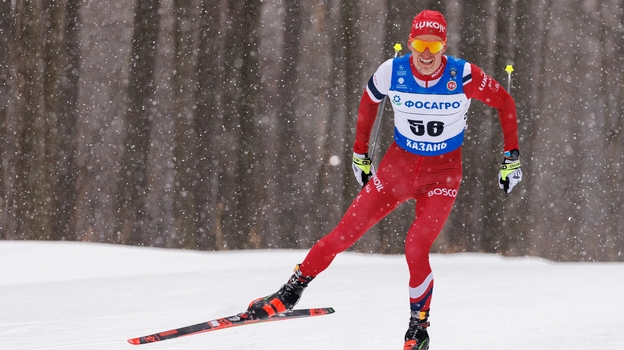Александр Большунов.