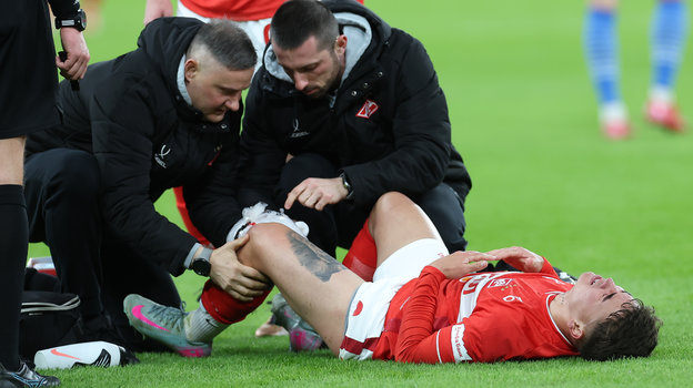 Нападающий «Спартака» Манфред Угальде получил повреждение.