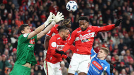 Футболисты Тимур Магомедов, Кристофер Мартинс, Тео Бонгонда и Ливай Гарсия в матче «Спартак» — «Динамо» (1:2)