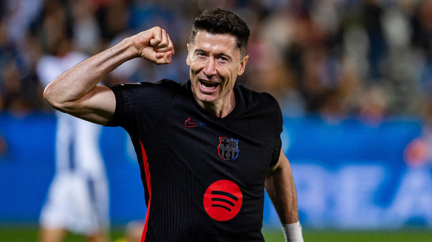 Роберт Левандовски («Барселона»).