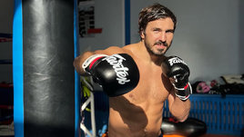 «Буду рад, если Перейра заберет пояс UFC». Артем Вахитов готовится к супербою в Glory, но не ставит крест на ММА