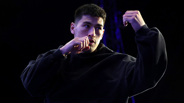 Дмитрий Бивол.