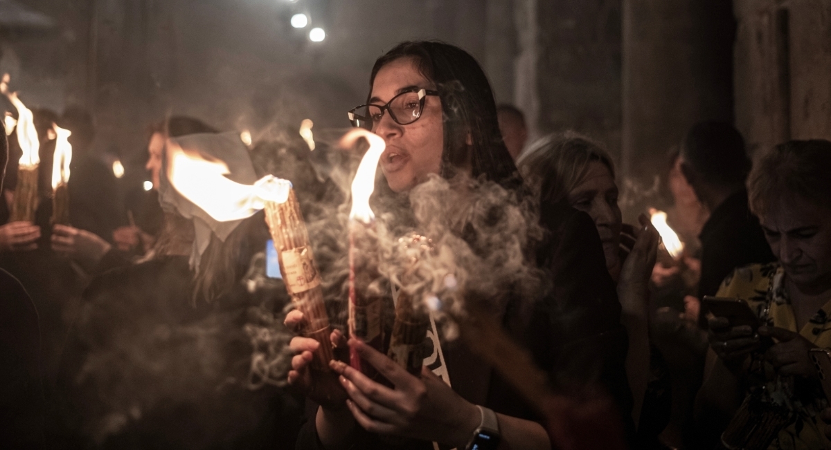 Благодатный огонь в Иерусалиме