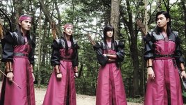 Кадр из сериала «Отряд Хваран», реж. Юн Сон Щик/Rakuten Viki