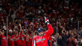 Овечкин закончил 15 из 20 сезонов в пятерке лучших снайперов. Какие еще рекорды он побил?