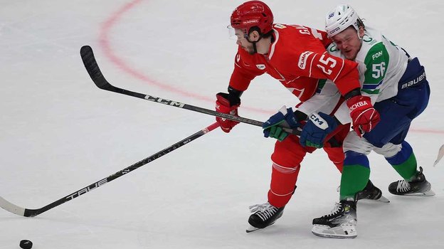 Ансель Галимов против Шелдона Ремпала.