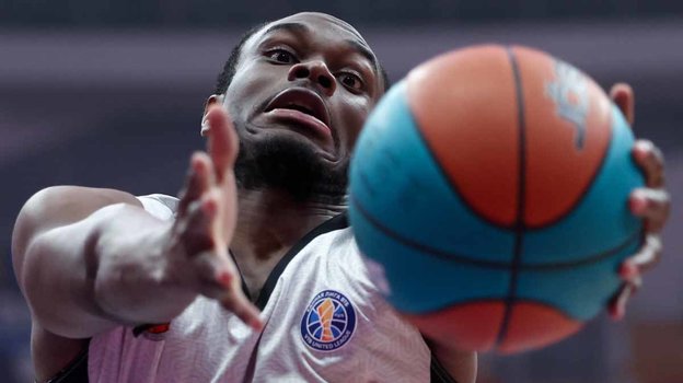 Калеб Агада. Баскетболист «Автодора» Калеб Агада