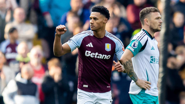 Олли Уоткинс («Астон Вилла»).