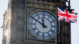 Флаг Великобритании на фоне Биг Бена