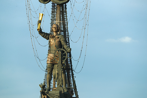 Памятник Петру Великому в Москве.