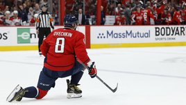 «Он просто зверь, машина». В США в восторге от старта Овечкина в плей-офф