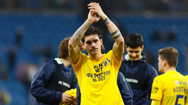 «Дзюба шутил насчет моих усов, а в «Ростове» сравнивают с Меркьюри». Вахания — об уходе Карпина и матчах за сборную