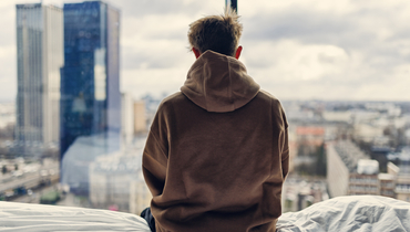 В какой стране люди одиноки.