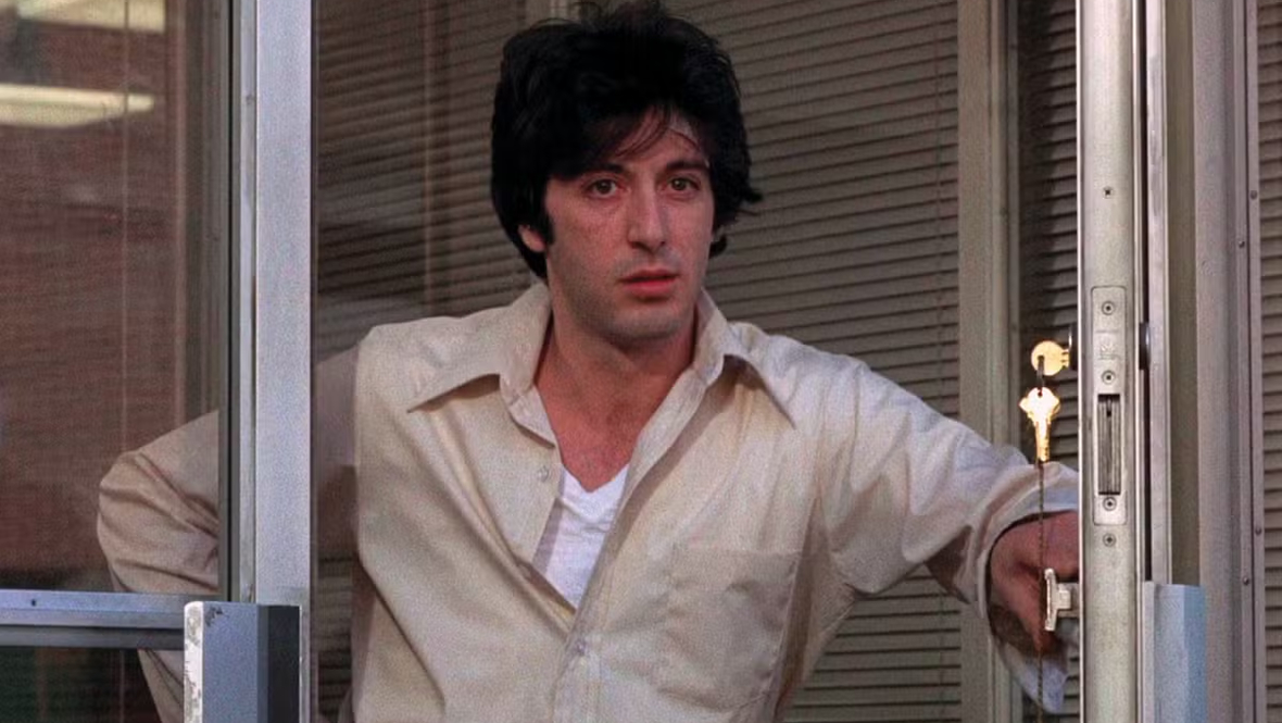 Кадр из фильма «Собачий полдень» / реж. Сидни Люмет / Warner Bros