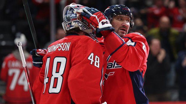 Логан Томпсон и Александр Овечкин. Хоккеисты «Вашингтона» Логан Томпсон и Александр Овечкин