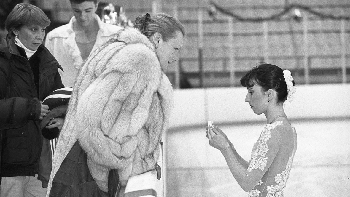 Елена Чайковская и Мария Ельцова. Тренер Елена Чайковская и фигуристка Мария Ельцова