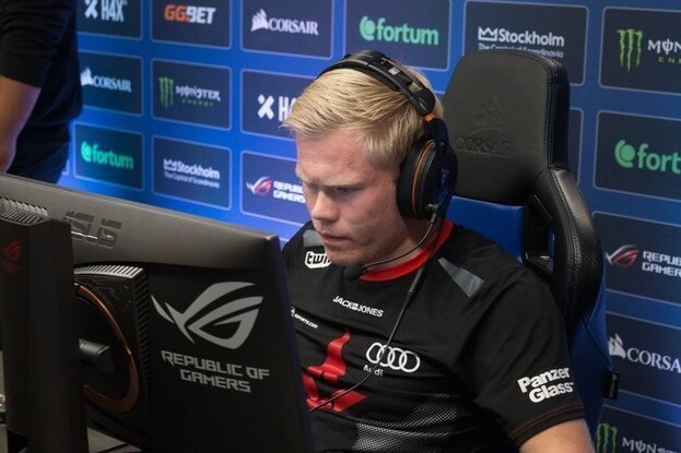 Эмиль Magisk Райф.