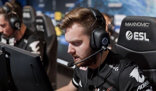 Никола NiKo Ковач.