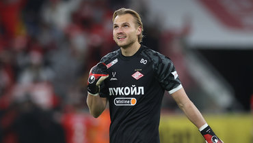 Максименко приехал на матч «Спартака» с ЦСКА. Голкипер пропустил прошлую игру с «Акроном» из-за травмы