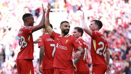 Почему «Ливерпуль» стал чемпионом Англии, а «Арсенал» безнадежно отстал. Команде Слота и правда помогли судьи?